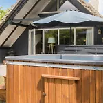 3 Bedroom Lovely In *