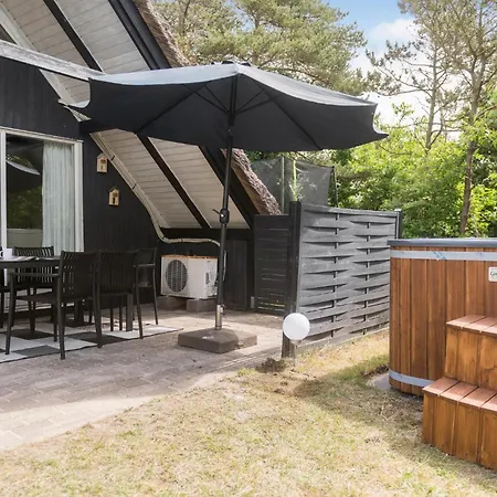 3 Bedroom Lovely In בית נופש Hemmet