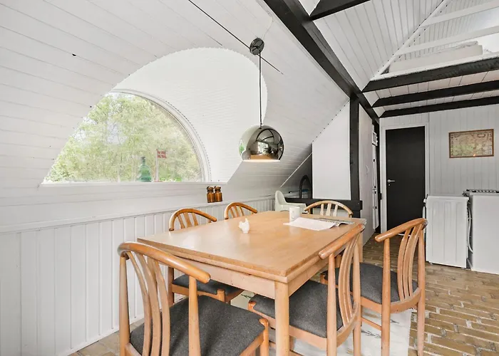 3 Bedroom Lovely In