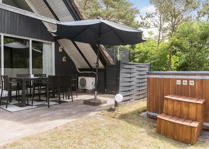 3 Bedroom Lovely In בית נופש Hemmet