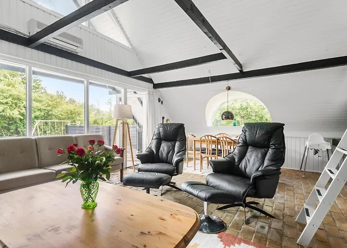 3 Bedroom Lovely In בית נופש Hemmet