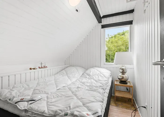 3 Bedroom Lovely In בית נופש Hemmet